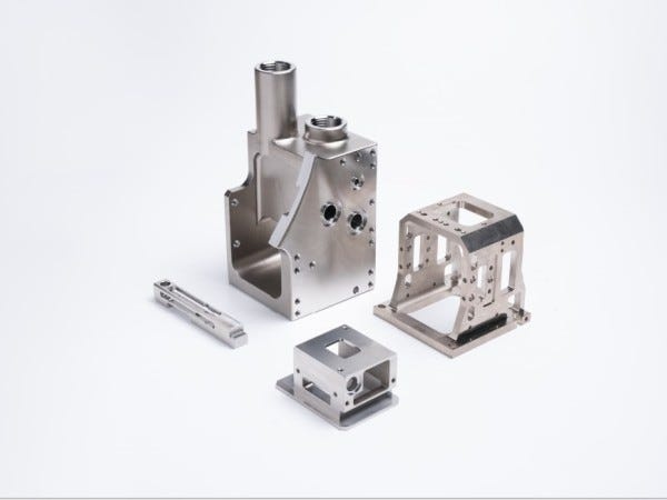 半導体製造装置部品の製造・創業22年の成長企業の製造管理者・製造スタッフ・次世代管理職