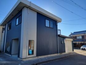 第二倉庫と奥駐車場