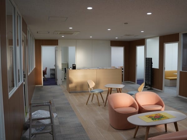 受付・受付スタッフ（未経験歓迎・自動車普通免許）