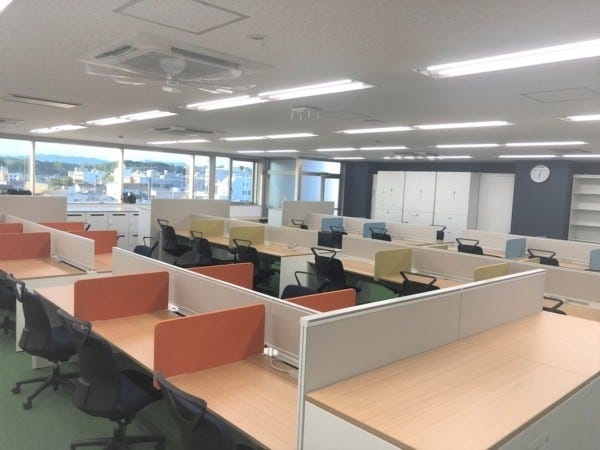 受付・受付スタッフ（未経験歓迎・自動車普通免許）