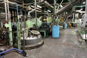 工場内の写真２