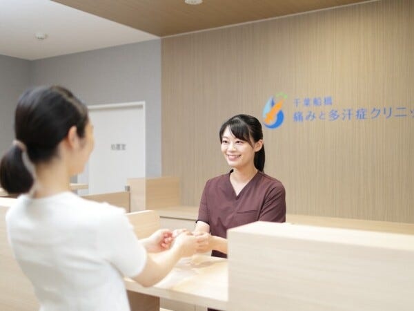 受付業務がメインです。