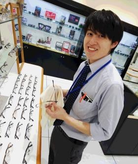 先輩社員：ノルマがないので正直に働くことができます