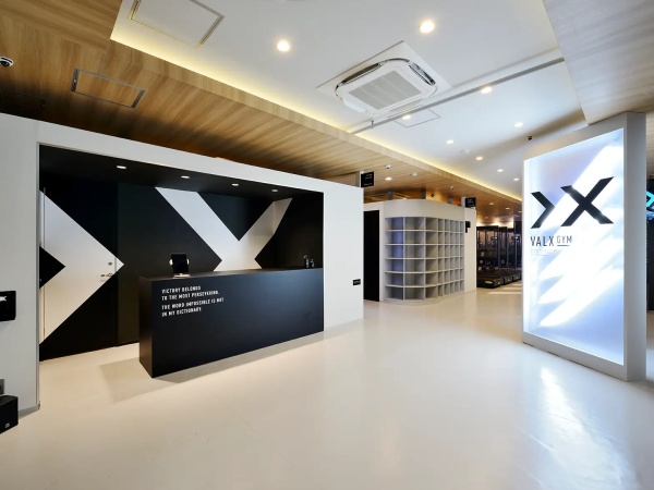 サービススタッフ・運営スタッフ（未経験OK・フリーター大歓迎）