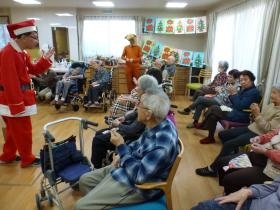 クリスマス会はご利用者様も、スタッフも全員が楽しみます
