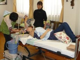 研修は疑問点や不安点を、その場で確認できるようにしています