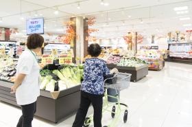 ショッピングリハビリ（歩行訓練）の様子