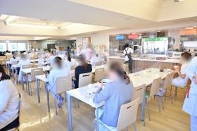 【職員食堂】選べる定食が１食３５０円！おいしいと評判です