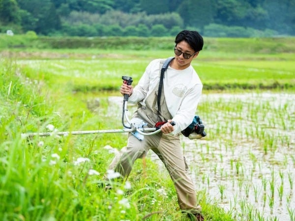 今回、新たな農業スタッフを募集。主な業務は米作りやタケノコの収穫、宿泊施設の運営など。職種・業界未経験の方もぜひご応募ください！