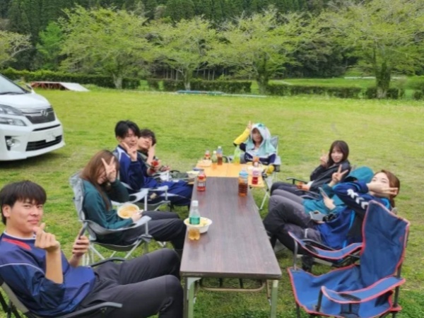 一人一人の自由度が高く、チャレンジしやすい環境です。意欲的な意見はどんどん取り入れていますので、ぜひあなたの意見を聞かせてください！