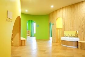 いろは保育園：当法人の企業内保育園です。