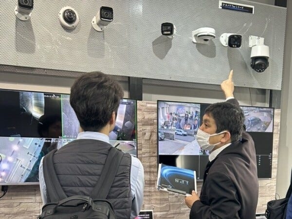 成長市場である防犯カメラ分野で、世界基準の技術を持つ製品をリーズナブルに提供し、全国の代理店を通じて拡販を行っています。