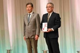 熊本城災害復旧支援金贈呈（５０周年記念祝賀会）