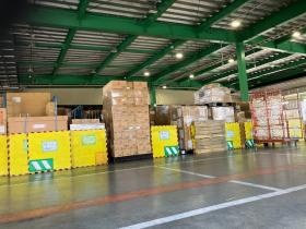 プラットフォーム構内です。