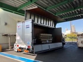 荷物の積込風景です。