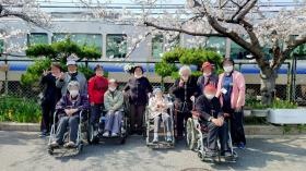 花見に行きましたぁ