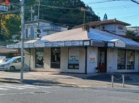 日生中央駅前です。