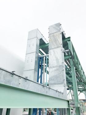 製品：ケーブルダクト