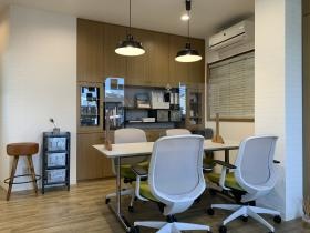 会社内応接スペース