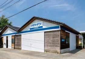 広い倉庫が特徴！八代営業所