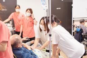 チームで協力しながら