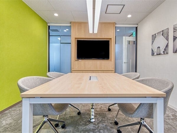 SNS運用企画スタッフ・企画スタッフ・正社員