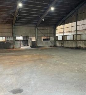 廃業工場を綺麗に片付いたします。