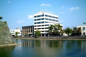 本社ビル（県庁東御堀通り沿い）