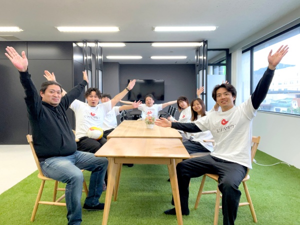 2025年新オフィス完成！横川駅の目の前という好立地と、メンバーが快適に過ごせるようこだわってデザインしました！