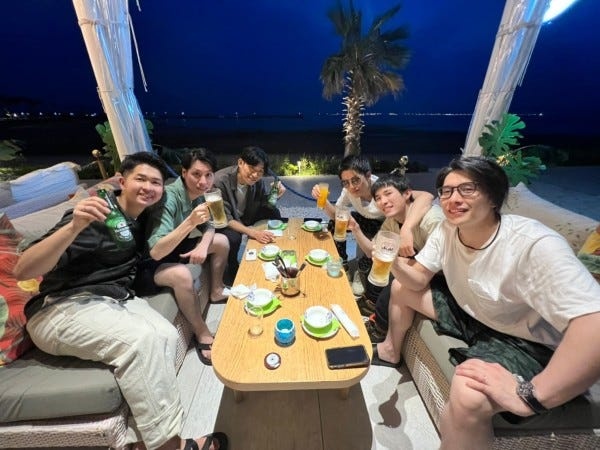 あなたと一緒に働くメンバーです♪困ったことはなんでも相談してください♪