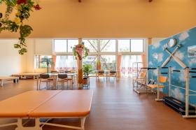 フロア（デイホーム孫の手・おおた）