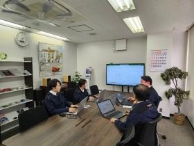 本社にて打合せ