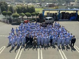 先輩社員集合写真