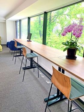 本社オフィス／休憩スペース