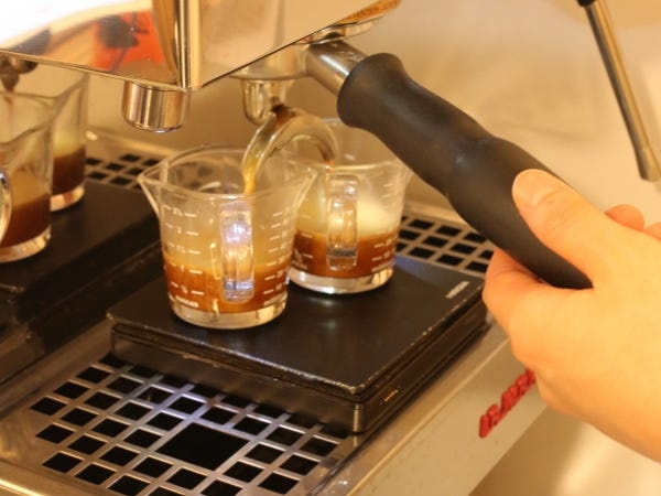 ホールスタッフ・接客や人と触れ合うことが好きな人・おいしいものを食べることが好きな人（飲食業界での勤務経験あり・向上心があり）