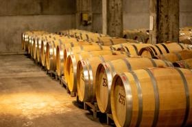 サントネージュワイン地下樽貯蔵庫