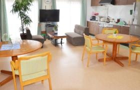 南野らくらく苑 共同生活室