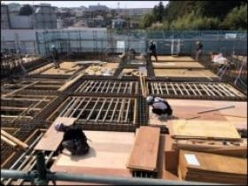 現場風景 型枠大工１