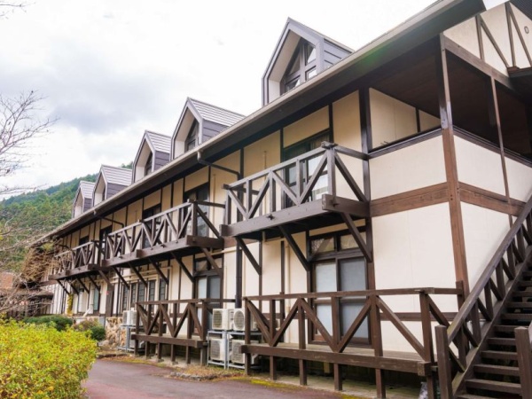 木のぬくもりを感じるロッジ