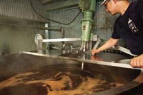 ソースの製造の様子