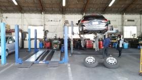 豊明工場・車両整備作業場