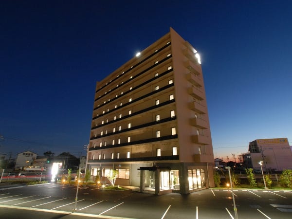 全国各地にＡＢホテルブランドを展開中。東証スタンダード市場に上場しており、毎期黒字経営を続けています。