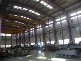 安全管理と作業効率徹底の為、広く作業場所を確保しています