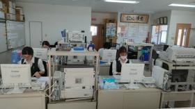 事務員作業風景