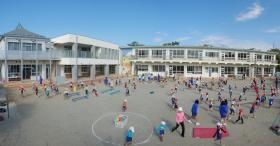 川島東こども園