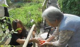 無資格可能。誰かに寄り添い、お互いが笑顔になる仕事です。