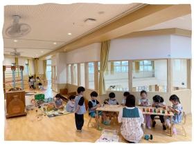 おもちゃがいっぱい！子どもたち大人気のほふく室！