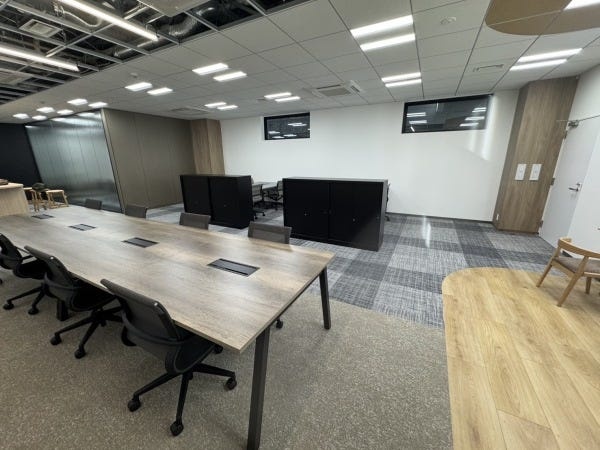 勤務いただくオフィスになります。福利厚生やサポートも充実しママやWワークの方も働きやすい環境になっています！