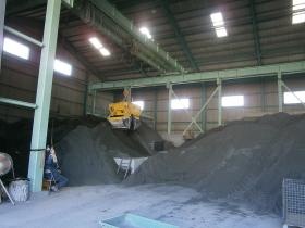 工場内 東側 砂置き場