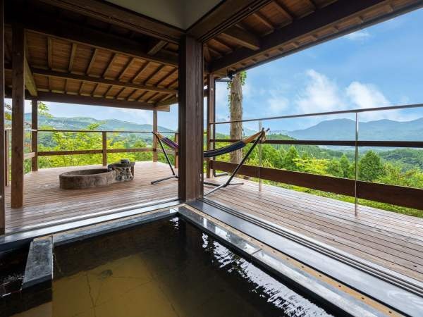 五右衛門風呂を備えた客室も。